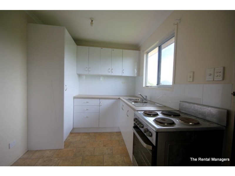 16 Robinson Street, Yabulu QLD 4818