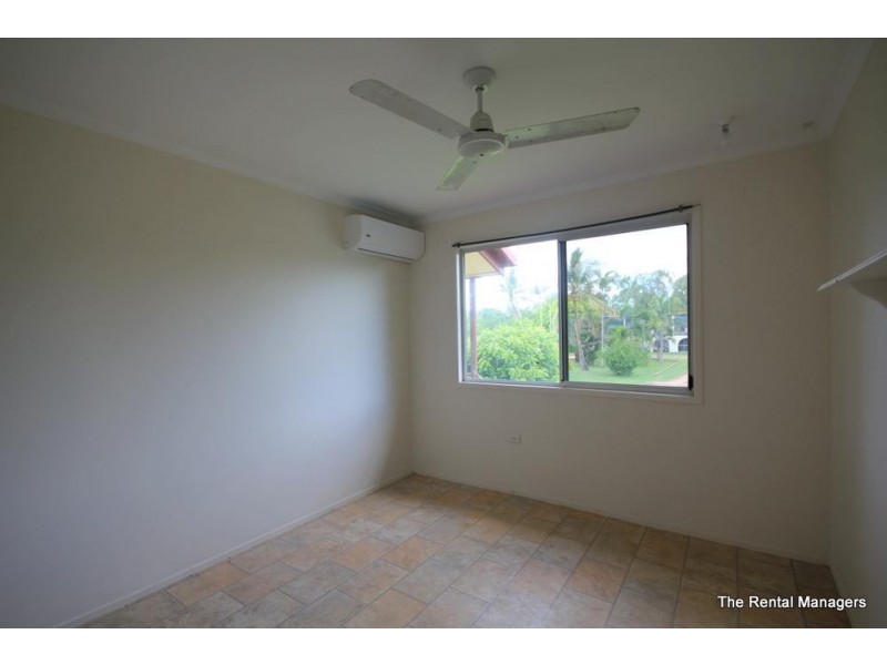 16 Robinson Street, Yabulu QLD 4818