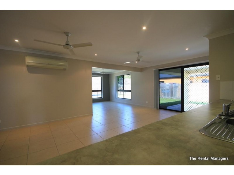 11 Rangeleigh Court, Mount Louisa QLD 4814