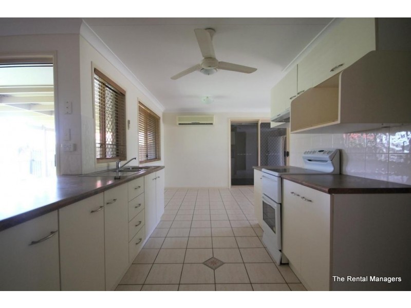 16 Bellmont Park, Kirwan QLD 4817