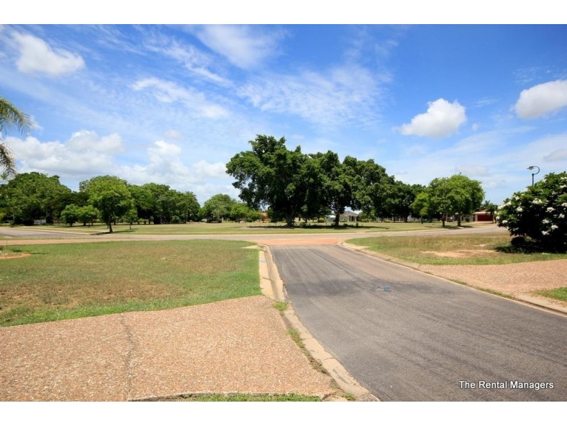 16 Bellmont Park, Kirwan QLD 4817