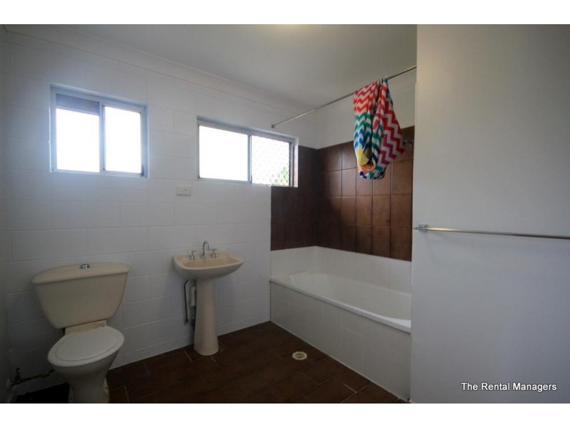 15 Bernborough Court, Kelso QLD 4815