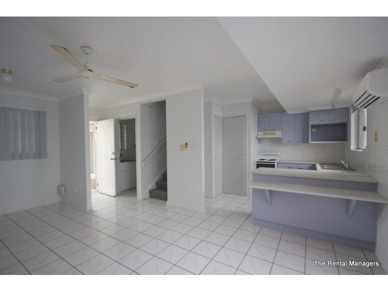 5/17 Lowth street, Rosslea QLD 4812