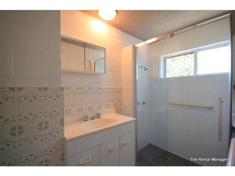 1/8 Piccadilly Street, Hyde Park QLD 4812