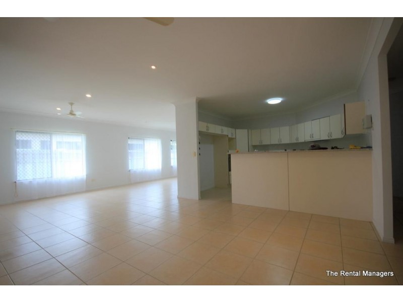 3 Redbank Court, Mount Louisa QLD 4814