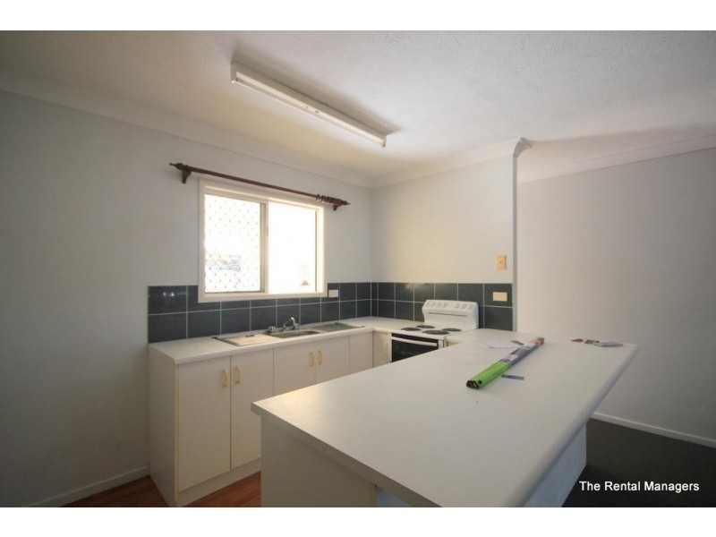 2/40  Corcoran Street, Currajong QLD 4812