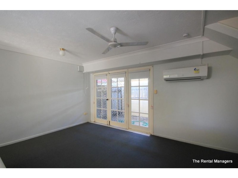 2/40  Corcoran Street, Currajong QLD 4812