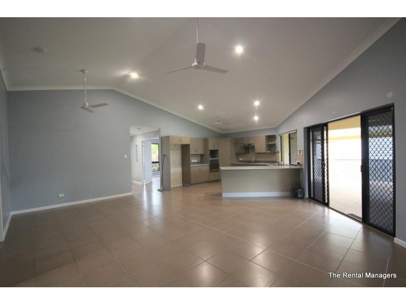 31 Lockyer Placce, Mount Louisa QLD 4814