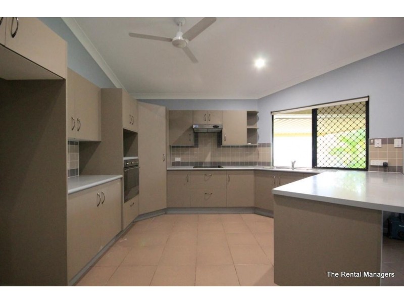 31 Lockyer Placce, Mount Louisa QLD 4814