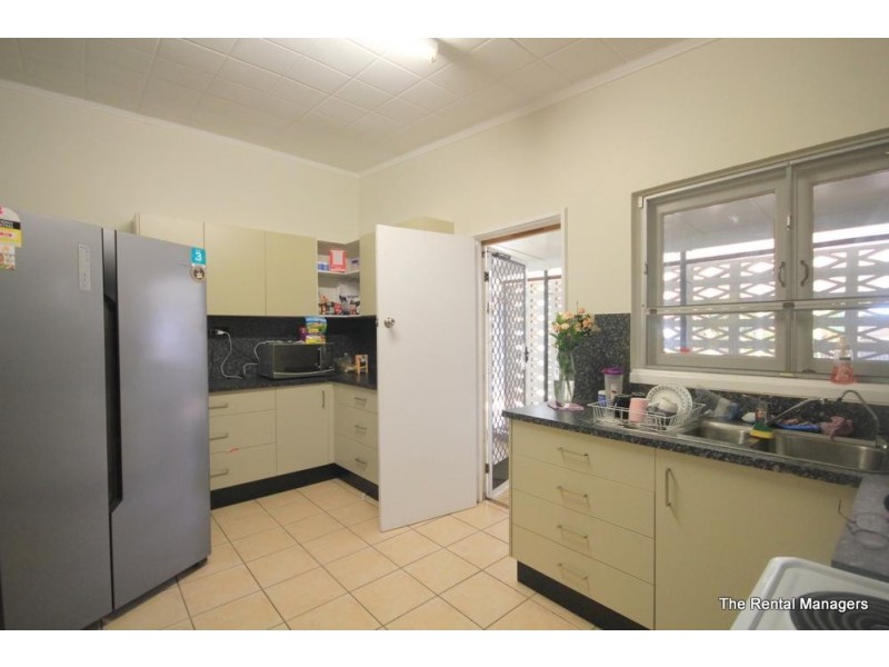 3 Raynor Street, Cranbrook QLD 4814