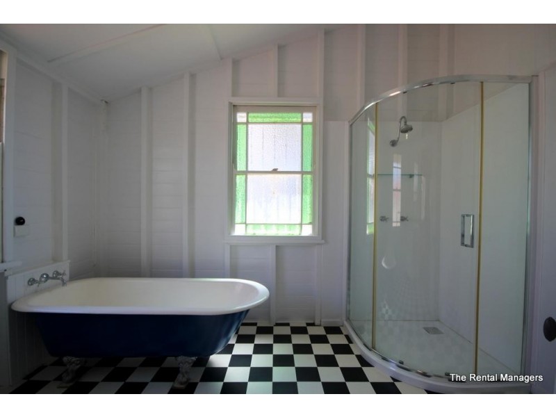 86 Eyre Street, North Ward QLD 4810