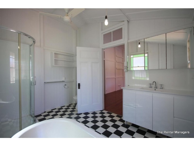 86 Eyre Street, North Ward QLD 4810