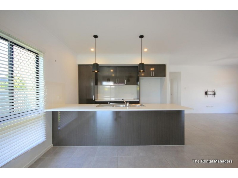 55 Marblewood Circuit, Mount Low QLD 4818