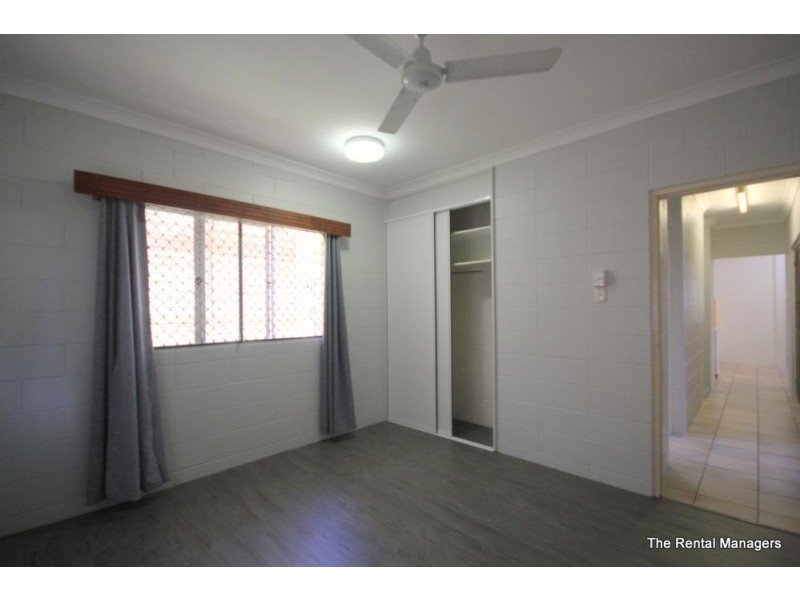 10 Hudson Street, Kirwan QLD 4817