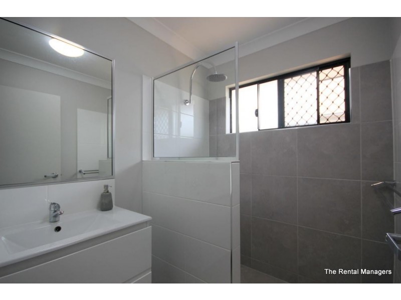 8 Delaware Green, Mount Louisa QLD 4814