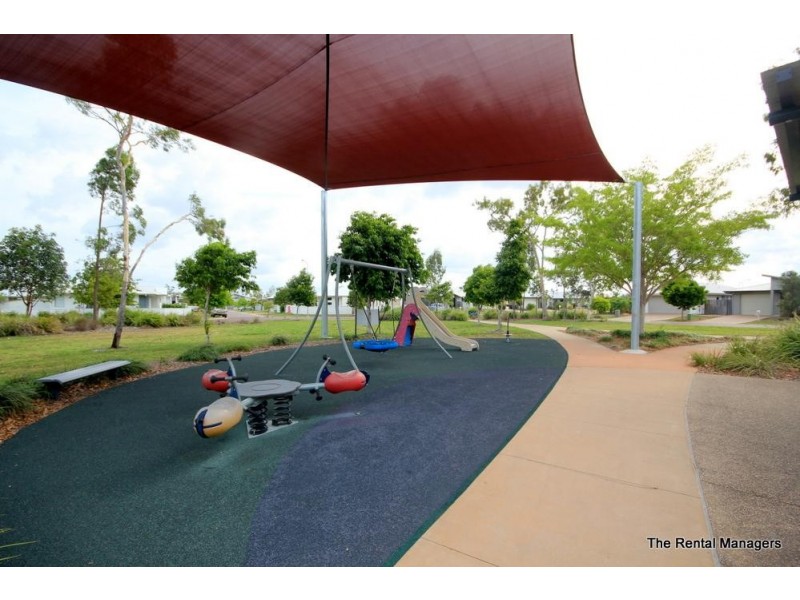 8 Delaware Green, Mount Louisa QLD 4814