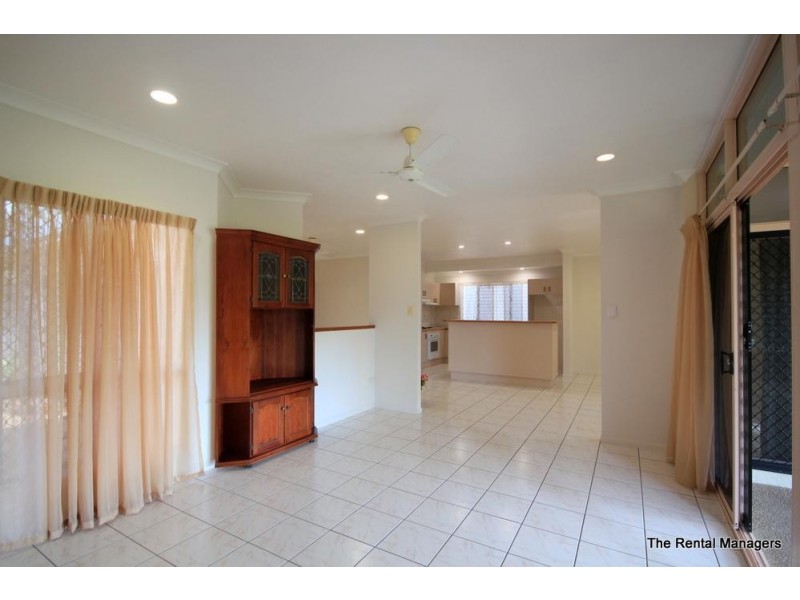 10 Lomond Street, Kirwan QLD 4817