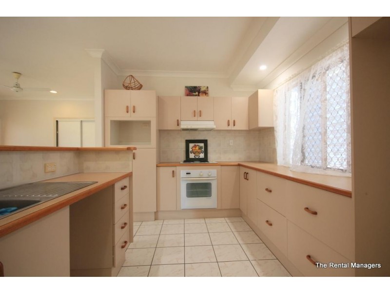 10 Lomond Street, Kirwan QLD 4817