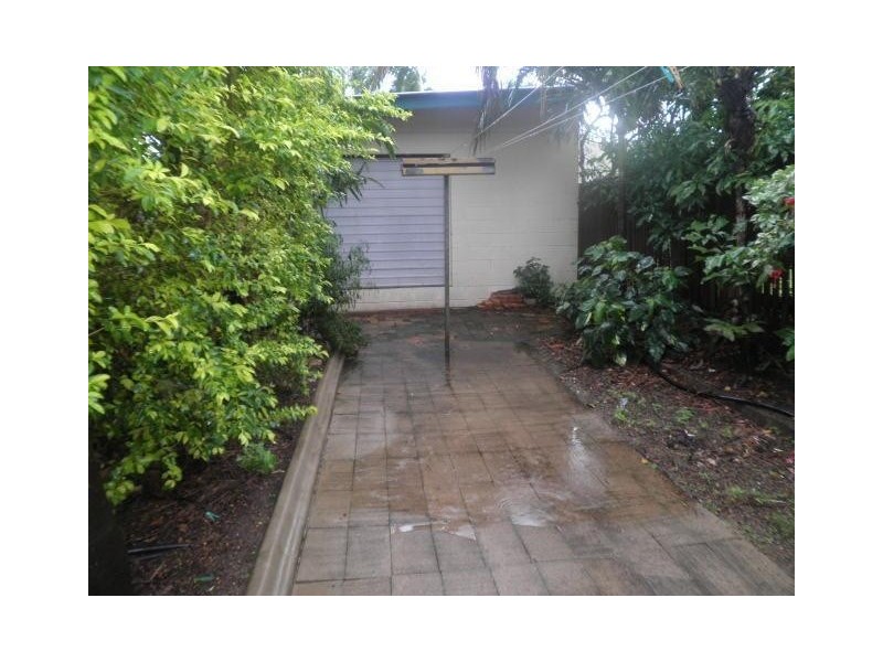 13 Sallows Street, Pallarenda QLD 4810