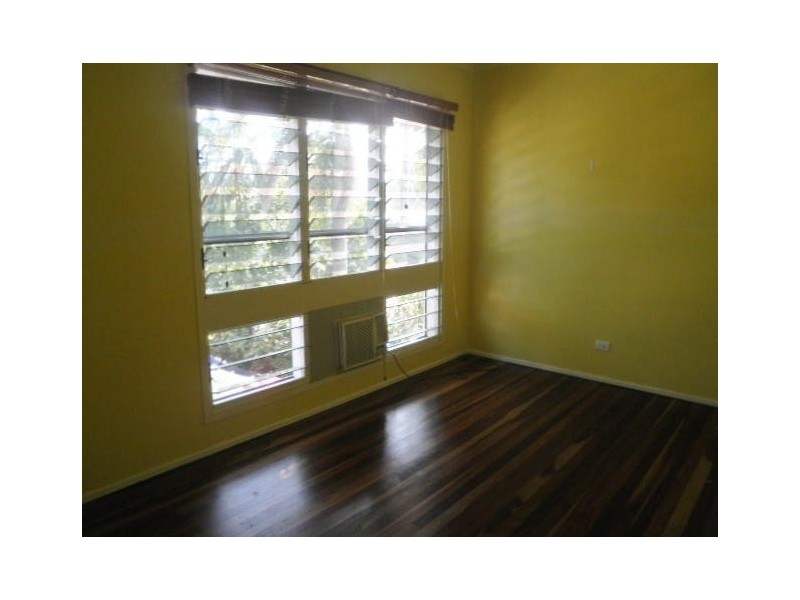 13 Sallows Street, Pallarenda QLD 4810