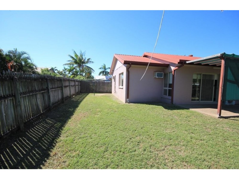 1 Moffat Street, Kirwan QLD 4817