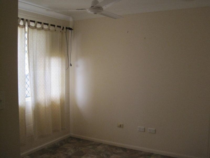 16 Luke Crescent, Bushland Beach QLD 4818