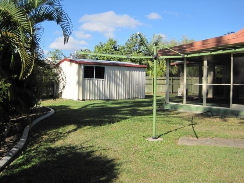 16 Luke Crescent, Bushland Beach QLD 4818