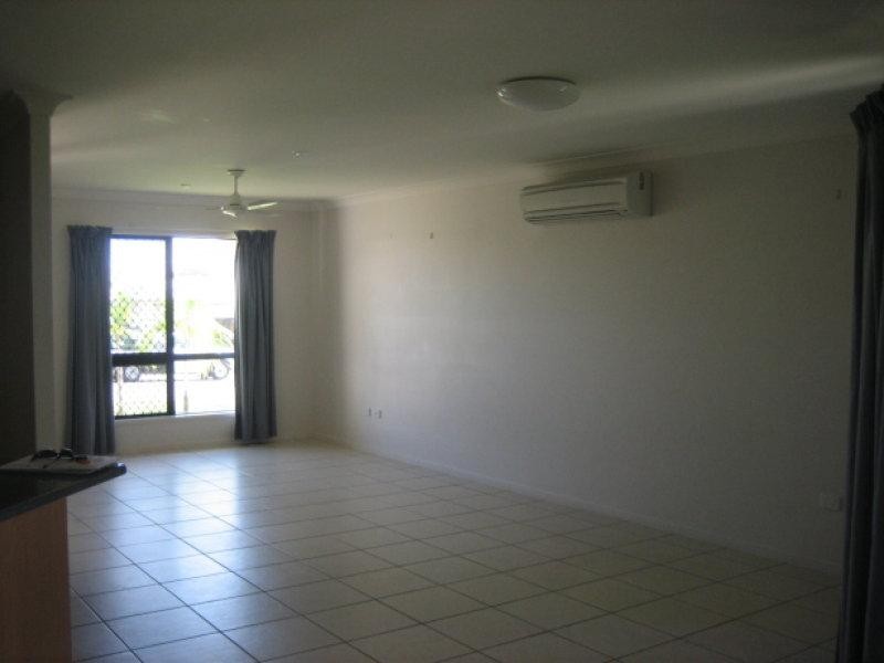 38 Donostia Crescent, Bushland Beach QLD 4818