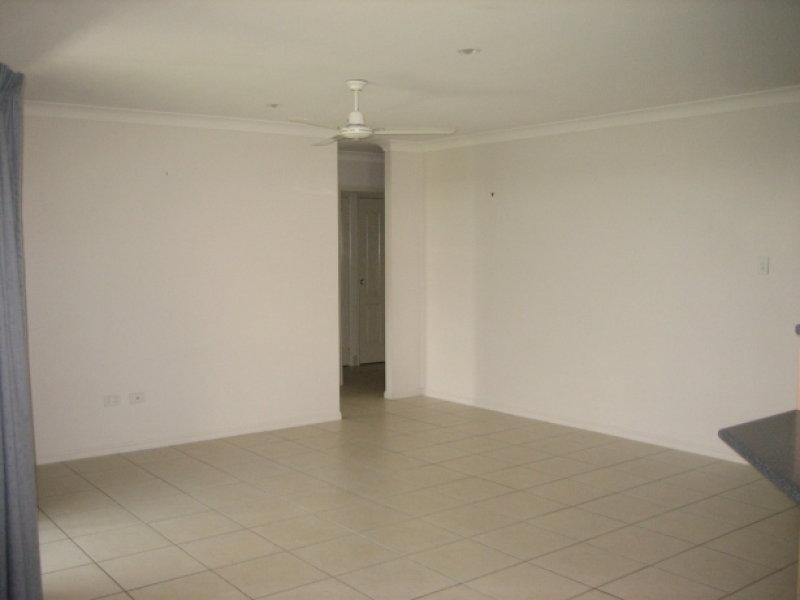 38 Donostia Crescent, Bushland Beach QLD 4818