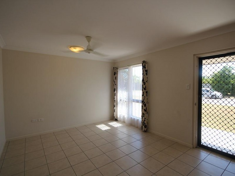 13 Gernika Court, Bushland Beach QLD 4818