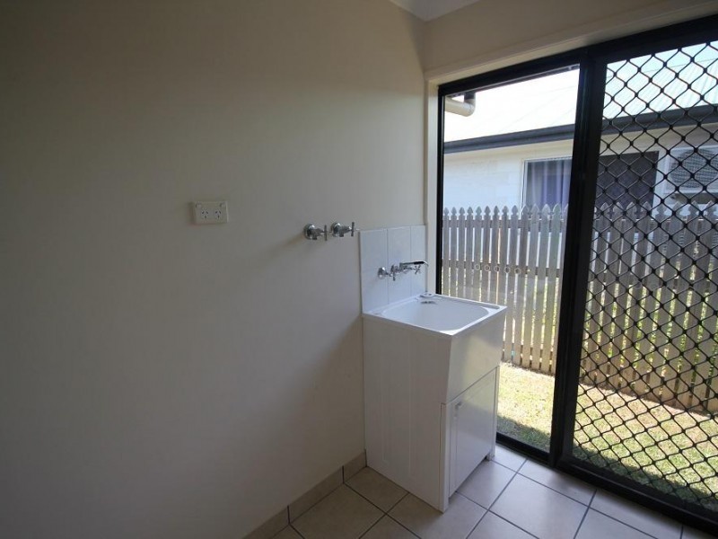 13 Gernika Court, Bushland Beach QLD 4818