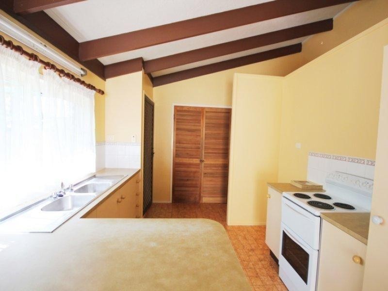 31 Whitsunday Drive, Kirwan QLD 4817