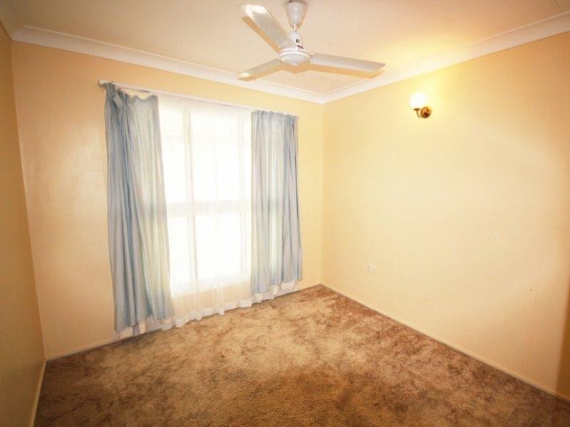 31 Whitsunday Drive, Kirwan QLD 4817