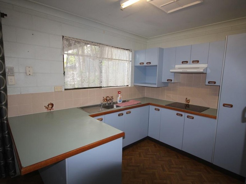 8 Deloraine Street, Kirwan QLD 4817