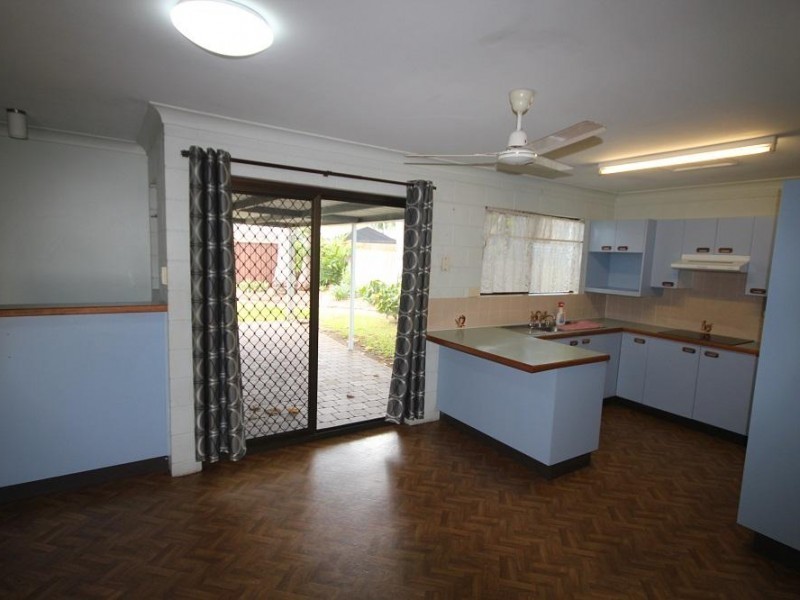 8 Deloraine Street, Kirwan QLD 4817