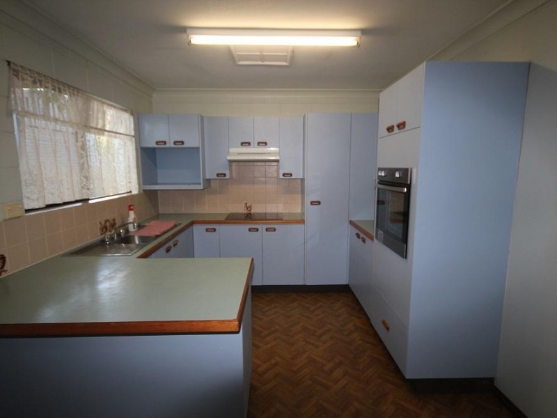 8 Deloraine Street, Kirwan QLD 4817