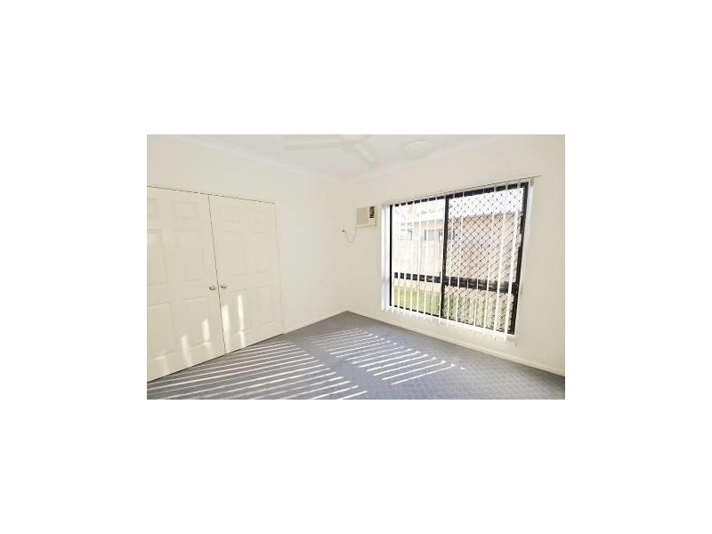 42 Seabrook Circuit, Bushland Beach QLD 4818