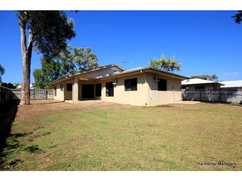 42 Seabrook Circuit, Bushland Beach QLD 4818