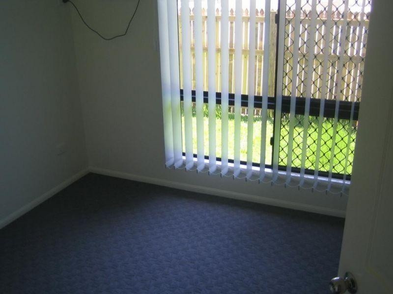 Bushland Beach QLD 4818