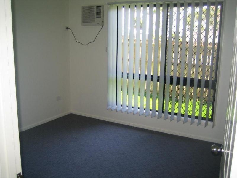 Bushland Beach QLD 4818