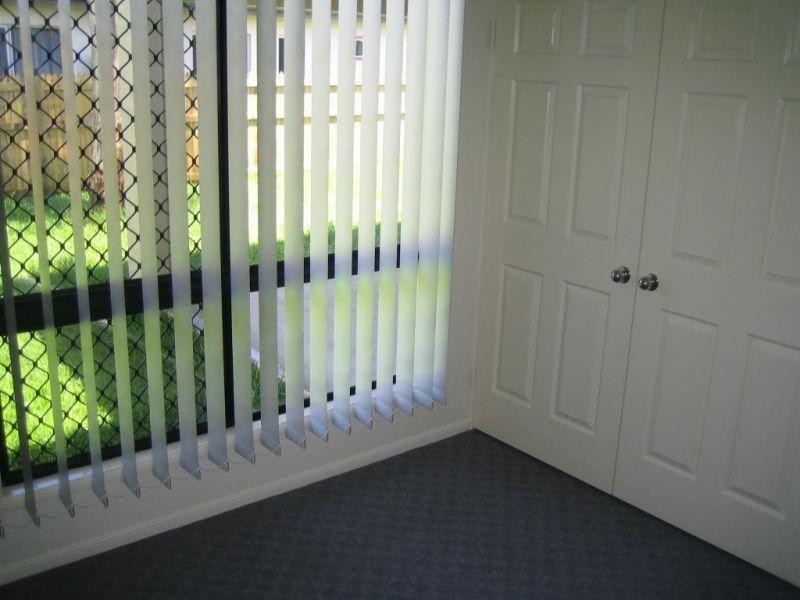 Bushland Beach QLD 4818