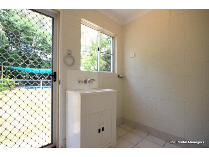 24 Mostyn Crescent, Bushland Beach QLD 4818