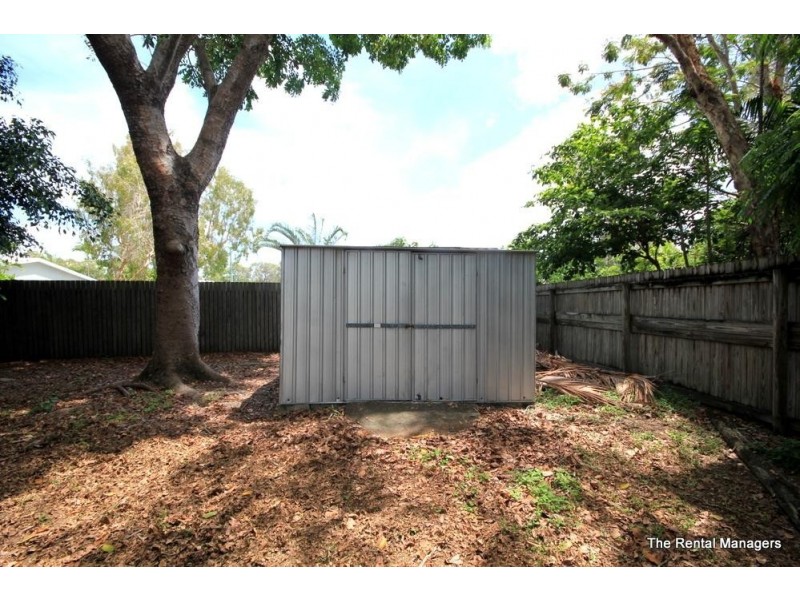 24 Mostyn Crescent, Bushland Beach QLD 4818