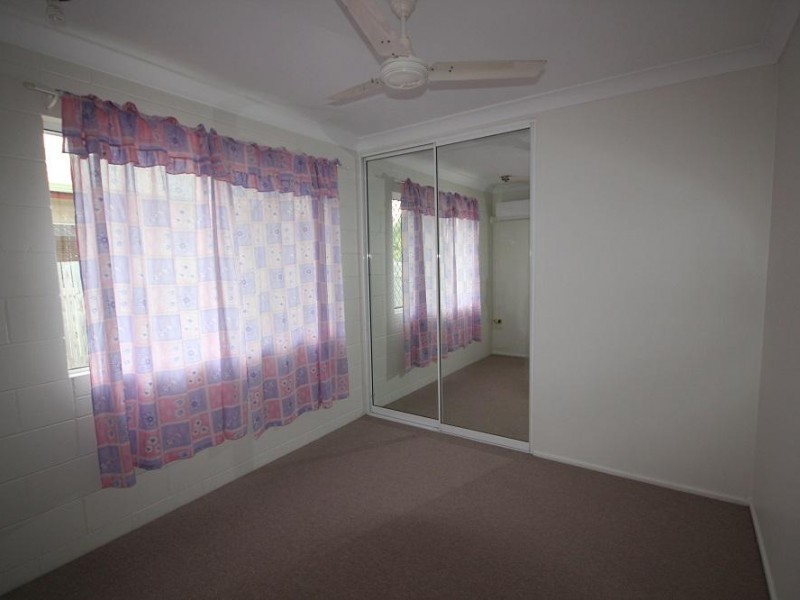 24 Mostyn Crescent, Bushland Beach QLD 4818