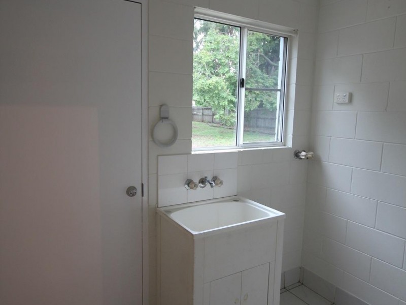 24 Mostyn Crescent, Bushland Beach QLD 4818