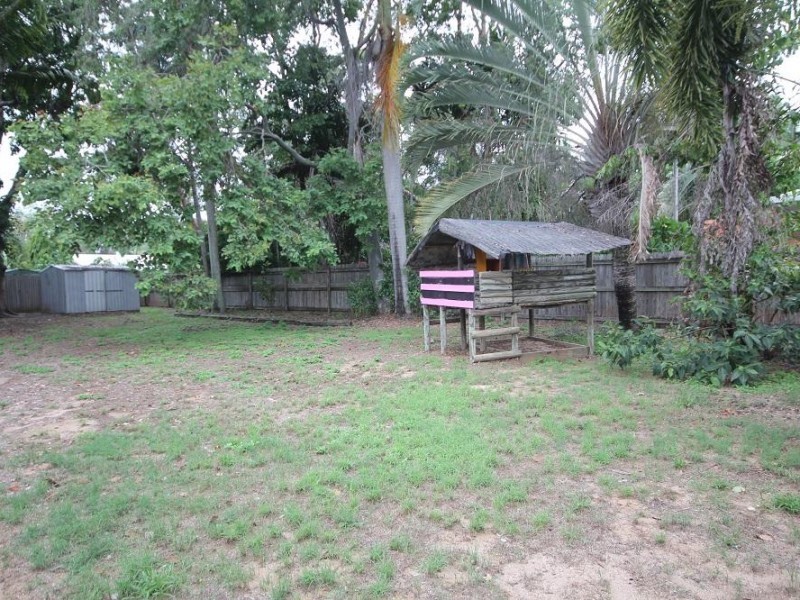 24 Mostyn Crescent, Bushland Beach QLD 4818