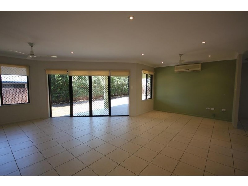 20 Woodwark Drive, Bushland Beach QLD 4818