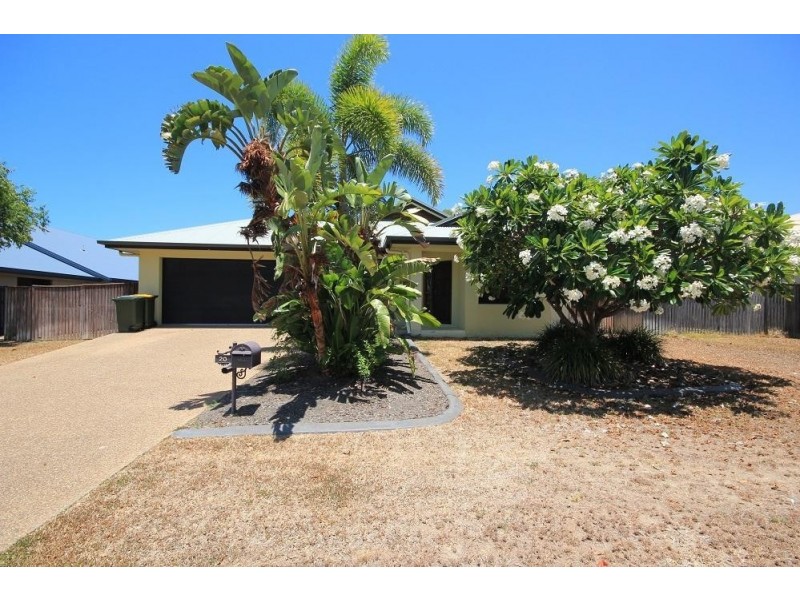 20 Woodwark Drive, Bushland Beach QLD 4818
