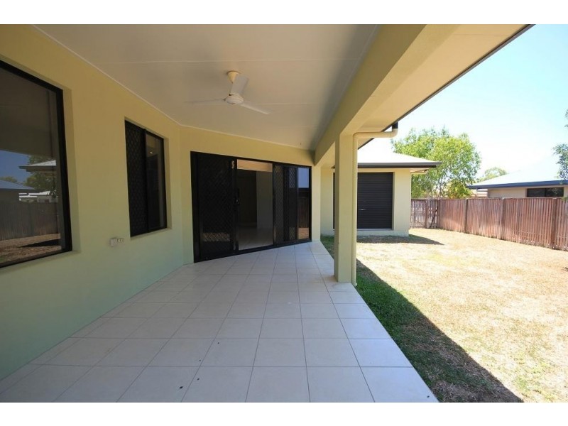 20 Woodwark Drive, Bushland Beach QLD 4818