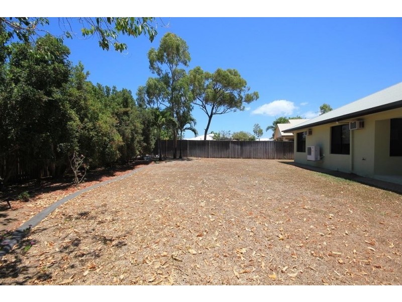 20 Woodwark Drive, Bushland Beach QLD 4818